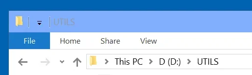 Windows File Explorer showing the UTILS folder on drive D: